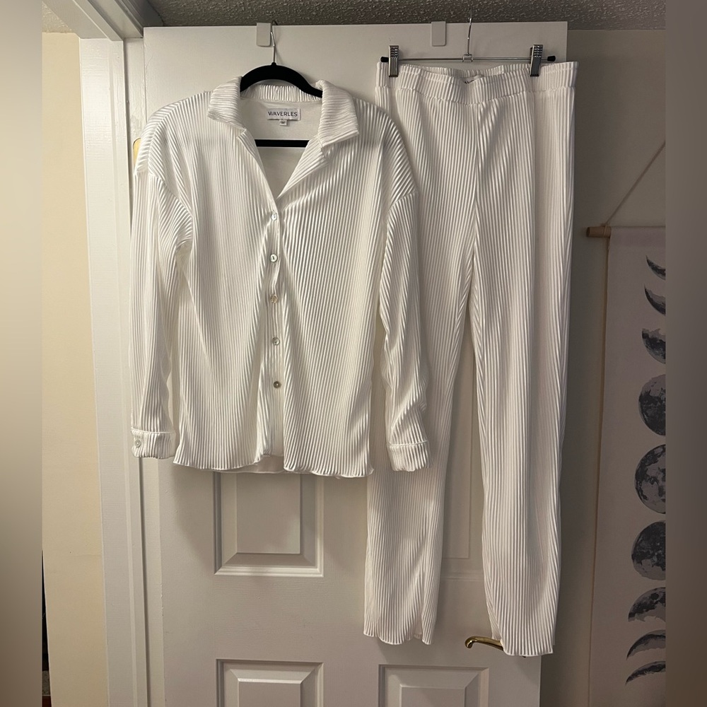 Waverles bridal getting ready outfit